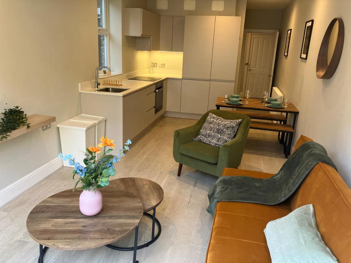 Spectacular 2 Bed Apartment With Lovely Terrace - 1 The Southwell London Bagian luar foto