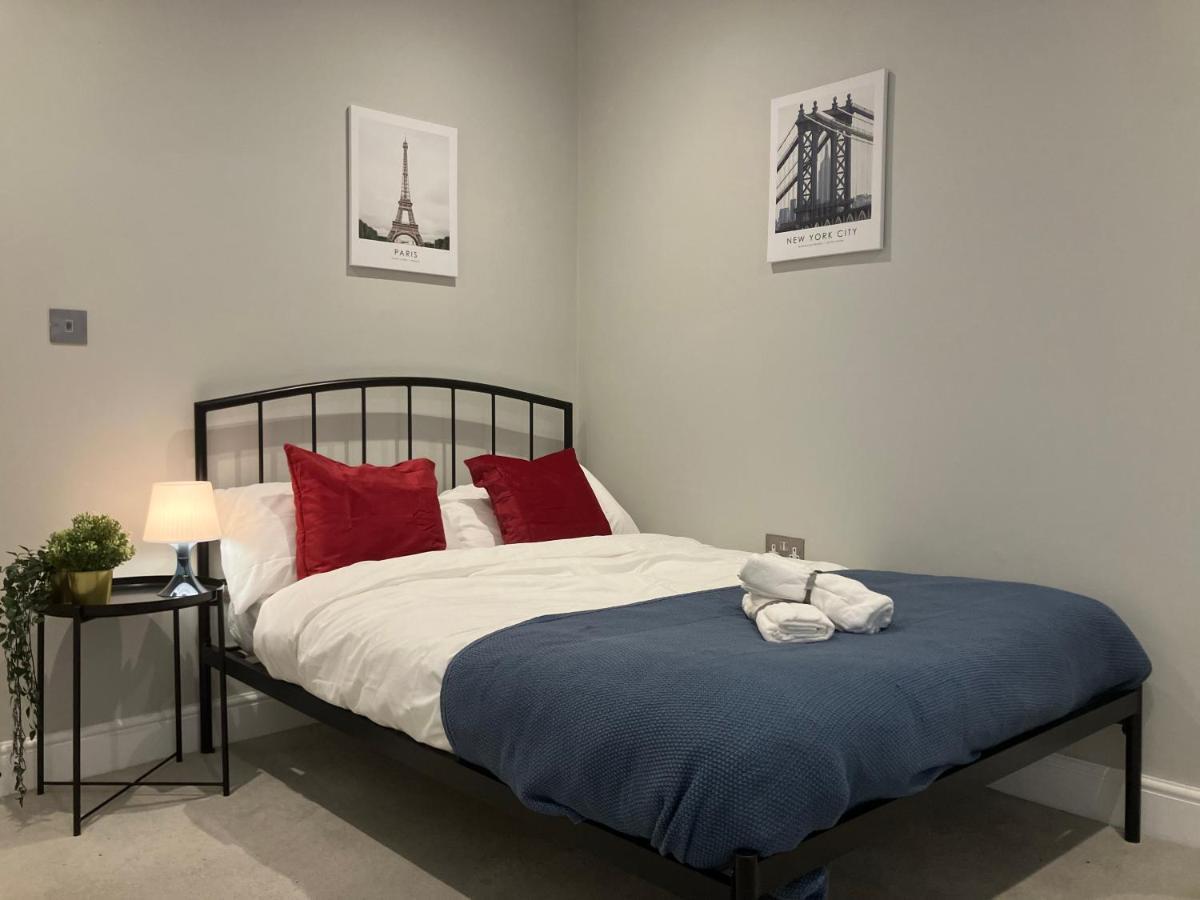 Spectacular 2 Bed Apartment With Lovely Terrace - 1 The Southwell London Bagian luar foto