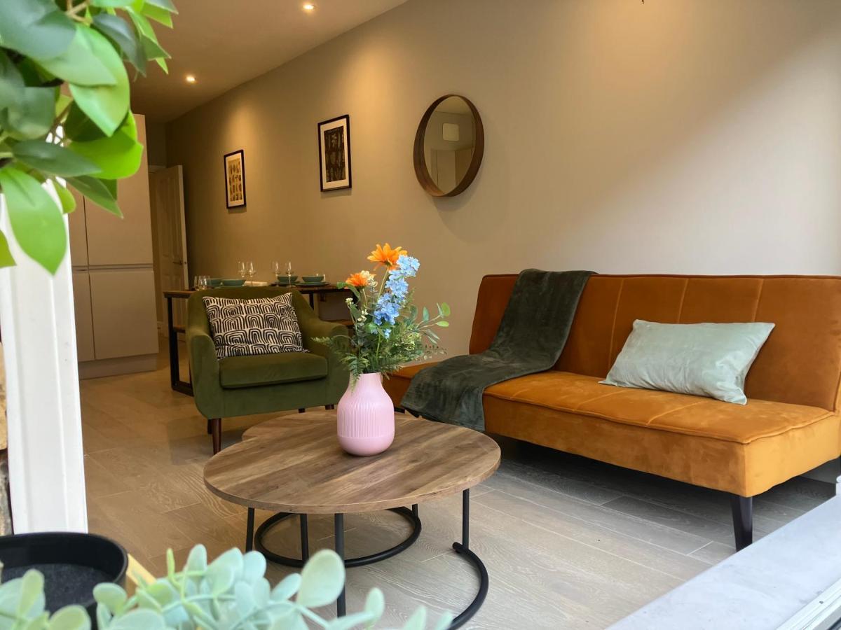 Spectacular 2 Bed Apartment With Lovely Terrace - 1 The Southwell London Bagian luar foto